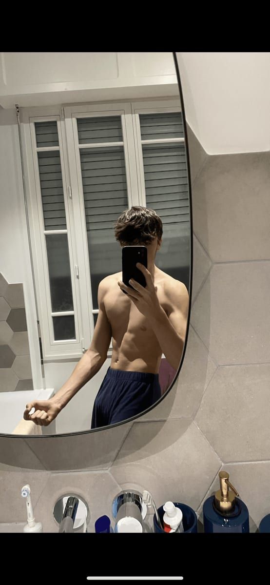 Annoncy - Site gay gratuit à Belpberg Profil de Annoncy, 34 ans, Site gay gratuit à Belpberg (Berne)