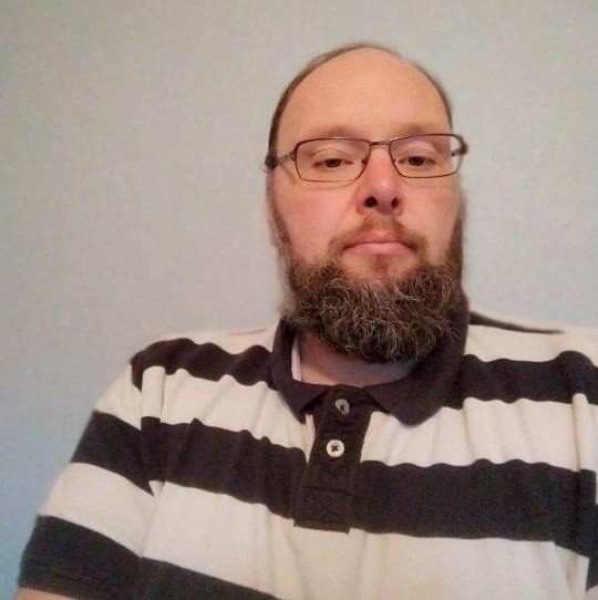 Daryl - Site gay gratuit à Cormérod Profil de Daryl, 28 ans, Site gay gratuit à Cormérod (Fribourg)