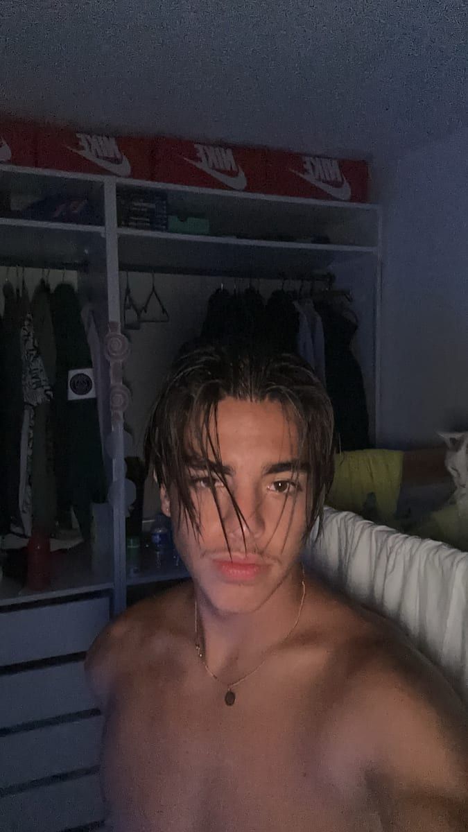 Kyle - Site gay gratuit à Ftan Profil de Kyle, 32 ans, Site gay gratuit à Ftan (Grisons)