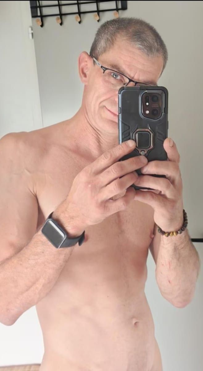Zacharia - Site gay gratuit à Ried (Frutigen) Profil de Zacharia, 32 ans, Site gay gratuit à Ried (Frutigen) (Berne)