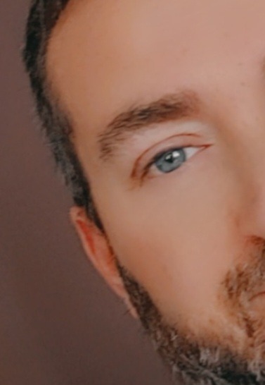 Corado - Site gay gratuit à St. Niklausen OW Profil de Corado, 36 ans, Site gay gratuit à St. Niklausen OW (Obwald)